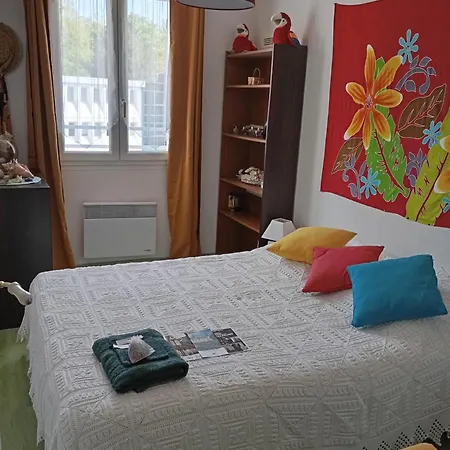 La Maison Rose 2 Chambres Avec Lit Pour 2 Personnes Et 2 Salles De Bains Nevers Esterno foto